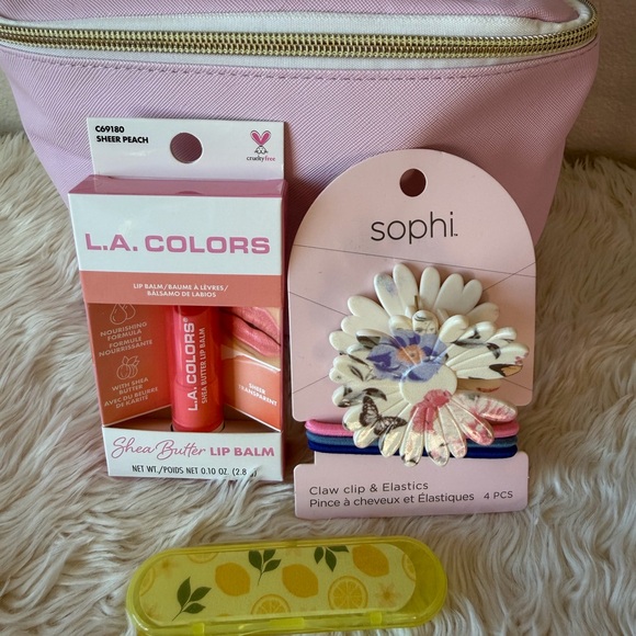 14 piece Pink Cosmetic and Skincare set - Picture 4 of 8